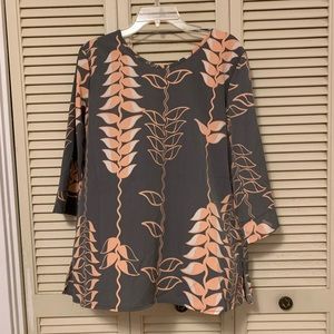 NWT Manuhealii 3/4 Top, M